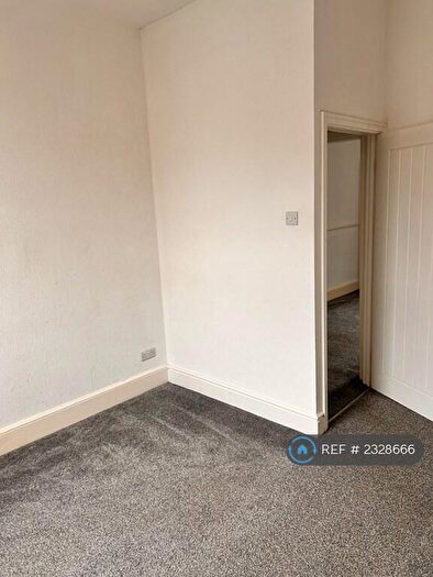2 Bedroom Flat To Rent In Cocker Street, Blackpool, FY1