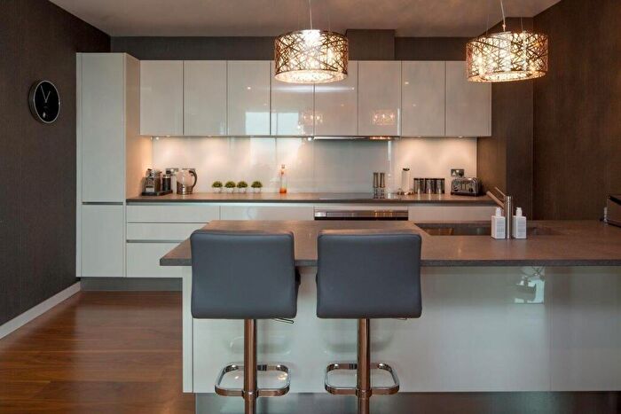 2 Bedroom Apartment To Rent In Navigation Street, B5