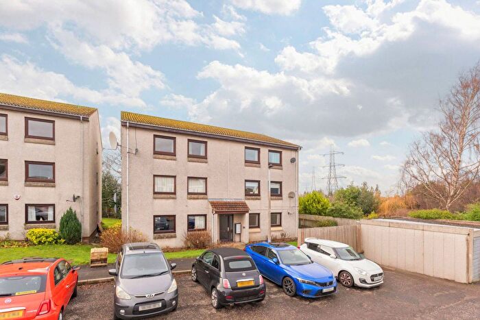 2 Bedroom Flat For Sale In Juniper Place, Juniper Green, Edinburgh, EH14
