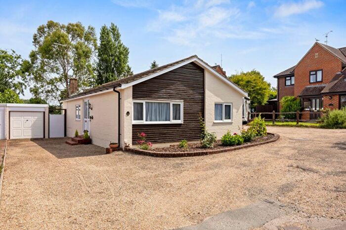 3 Bedroom Detached House For Sale In Oliver Road, Horsham, RH12