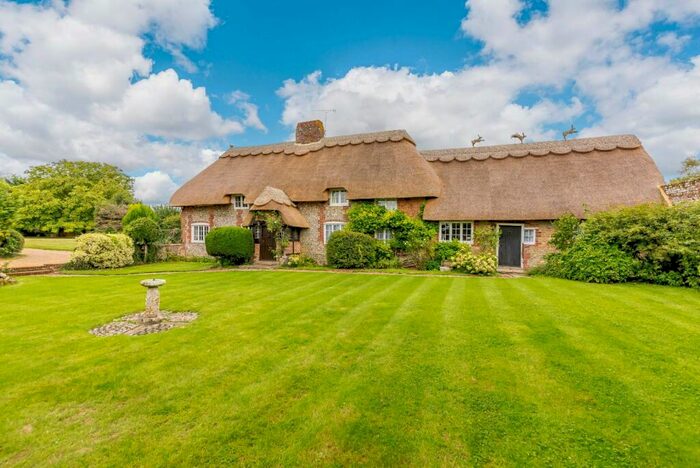 5 Bedroom Detached House For Sale In Nyton Road, Westergate, Chichester, West Sussex, PO20