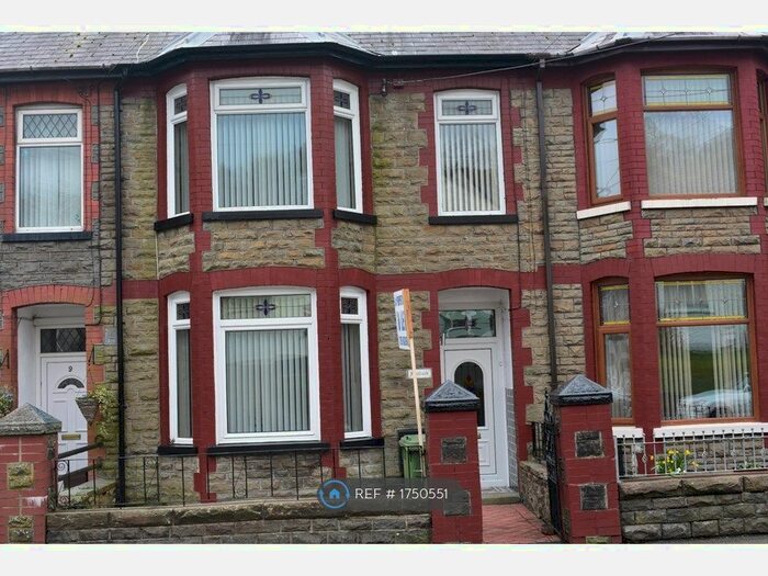3 Bedroom Terraced House To Rent In Tylchawen Crescent, Tonyrefail, CF39
