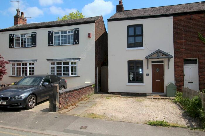 2 Bedroom Semi-Detached House To Rent In South Oak Lane, Wilmslow, Cheshire, SK9