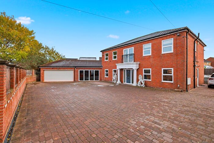 4 Bedroom Detached House For Sale In Lumley New Road, Woodstone Village, Houghton Le Spring, County Durham, DH4