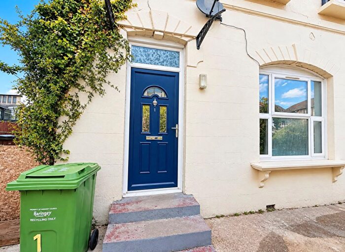 1 Bedroom Flat To Rent In Canning Crescent, London, N22