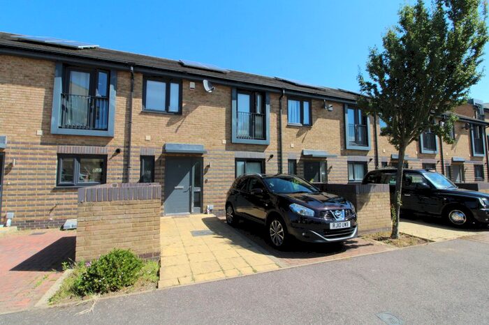 3 Bedroom Terraced House To Rent In Sterling Road, Bexleyheath, DA7