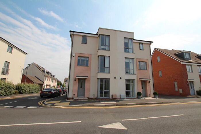 5 Bedroom Semi Detached House To Rent In Long Down Avenue - Stoke Gifford, BS16