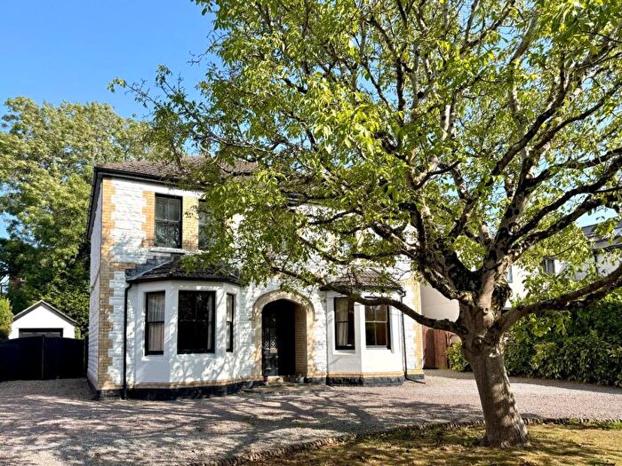 5 Bedroom Detached House For Sale In Lavernock Road, Penarth, CF64