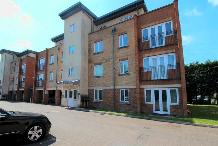 2 Bedroom Flat For Sale In Flat, Plover House, Capstan Drive, Rainham, RM13