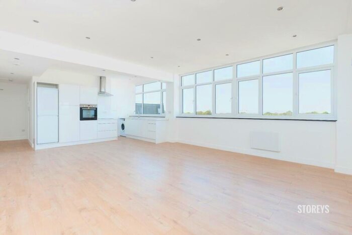 2 Bedroom Apartment To Rent In Forest House, South Woodford, London, E18