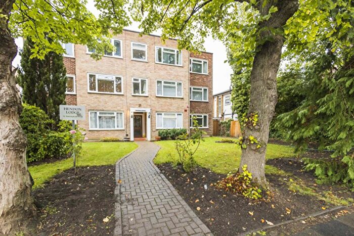 1 Bedroom Flat For Sale In Hendon Lodge, Sunningfields Road, Greater London, NW4