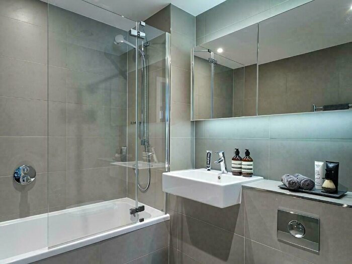 2 Bedroom Apartment To Rent In Uncle Elephant & Castle, Churchyard Row, SE11