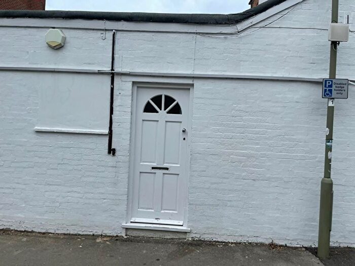 5 Bedroom Flat To Rent In Walton Street, Oxford, OX2