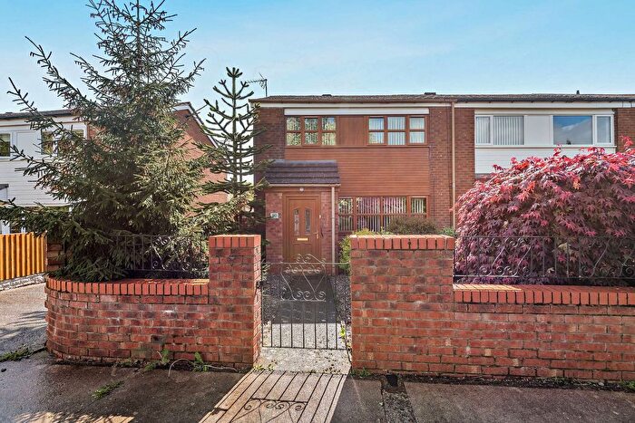 3 Bedroom Terraced House For Sale In Chester Road, Wrexham, LL12