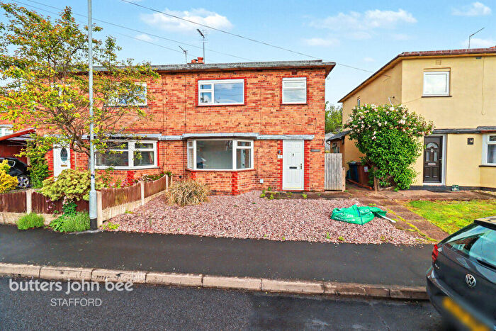 3 Bedroom Semi-Detached House For Sale In Fieldsway, Stone, ST15