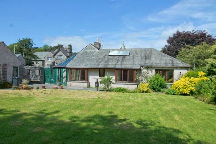 4 Bedroom Detached House To Rent In Gillinggate, Kendal, LA9