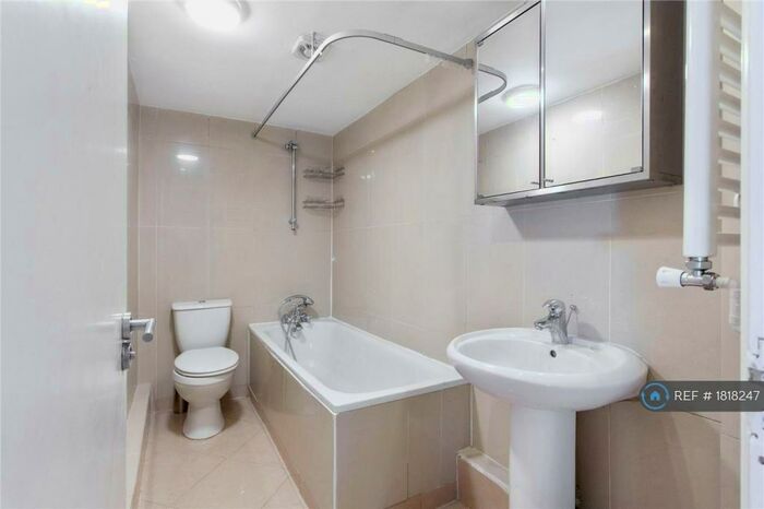 4 Bedroom Maisonette To Rent In Thistlewaite Road, London, E5