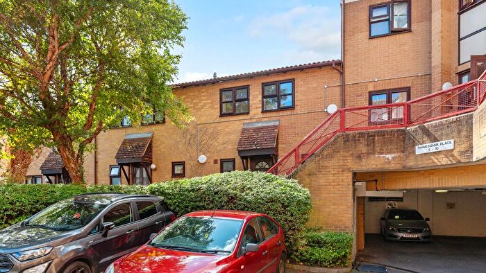 2 Bedroom Terraced House For Sale In Thamesbank Place, Thamesmead, London, SE28