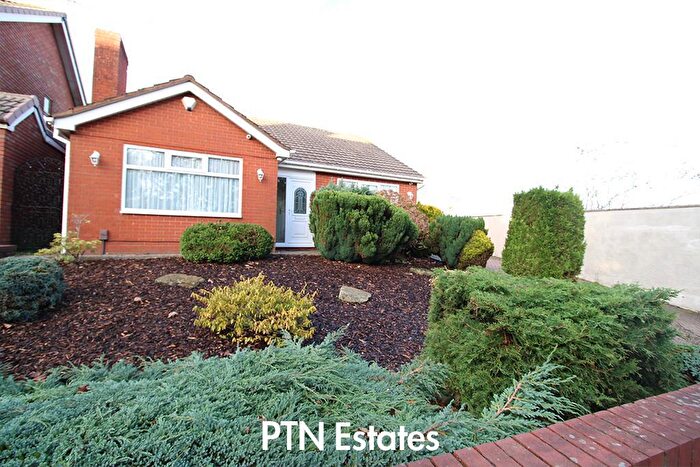 2 Bedroom Detached Bungalow To Rent In Hill Street, Upper Gornal, Dudley, DY3