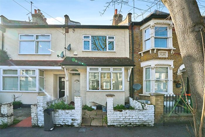 3 Bedroom Terraced House For Sale In Richford Road, London, E15