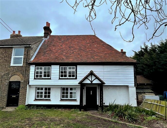 3 Bedroom Semi-Detached House To Rent In Ham Green, Upchurch, Sittingbourne, ME9
