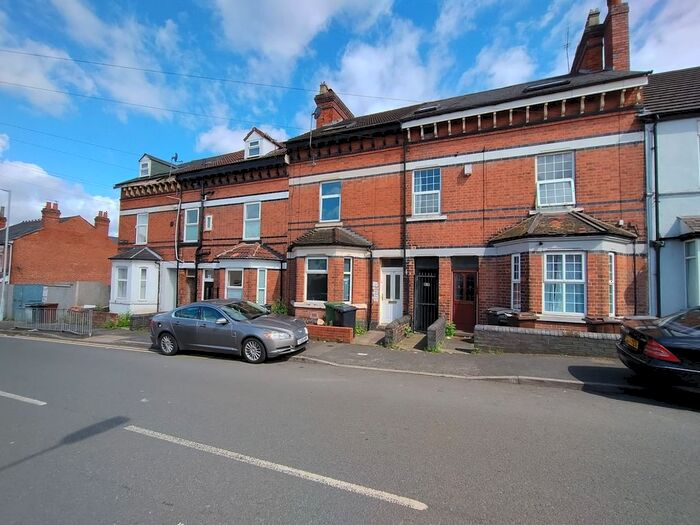 4 Bedroom Terraced House To Rent In Upper Villiers Street, Blakenhall, Wolverhampton, WV2
