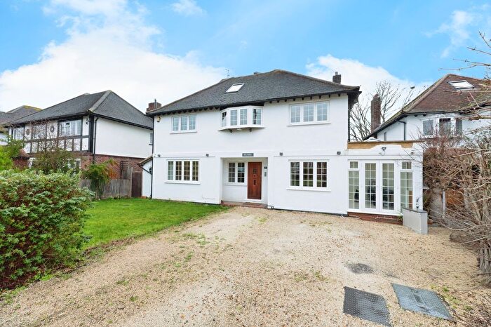 5 Bedroom Detached House For Sale In Hinchley Drive, Esher, Surrey, KT10