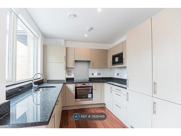 2 Bedroom Flat To Rent In Heath Parade, Colindale, NW9