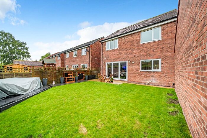 4 Bedroom Detached House For Sale In Greenfields, Ulleskelf, Tadcaster, LS24