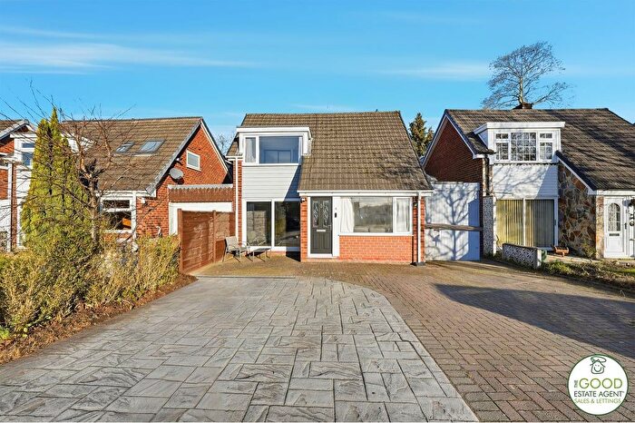 4 Bedroom Detached House For Sale In Thornton Drive, Handforth, SK9