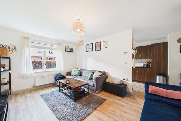 2 Bedroom Flat For Sale In Richmond Street, York, North Yorkshire, YO31