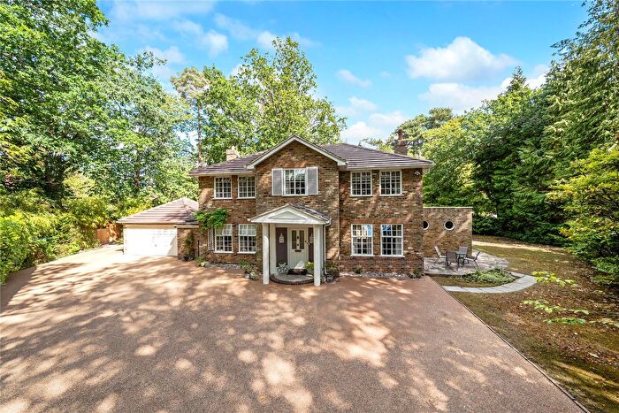 6 Bedroom Detached House For Sale In Woking, GU22