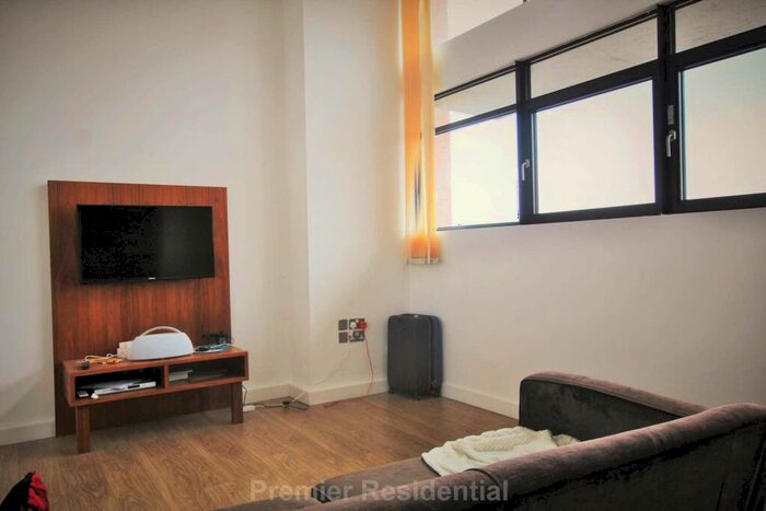 1 Bedroom Apartment To Rent In Hill Quays, Commercial Street, Manchester, M15