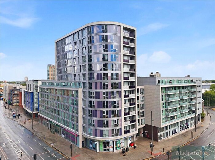 2 Bedroom Apartment For Sale In Rick Roberts Way, Stratford, London, Greater London, E15