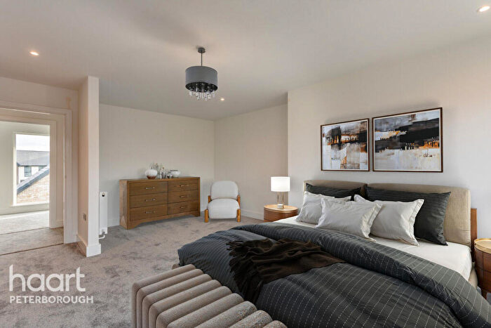 4 Bedroom Detached House For Sale In The Hamlets, Hampton Woods, PE7