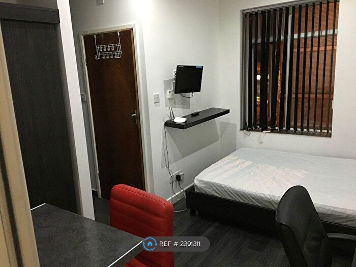 2 Bedroom Flat To Rent In Brays Lane, Coventry, CV2
