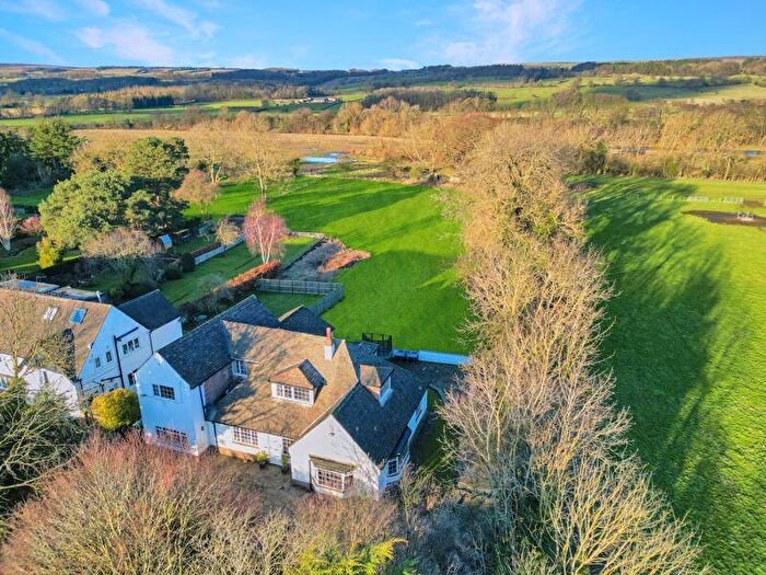 6 Bedroom Detached House For Sale In Manor Park, Burley In Wharfedale, LS29