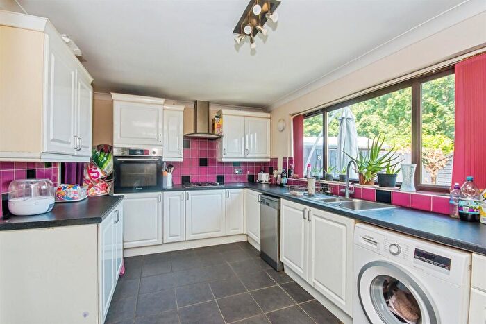3 Bedroom Detached House For Sale In Lerowe Road, Wisbech, PE13