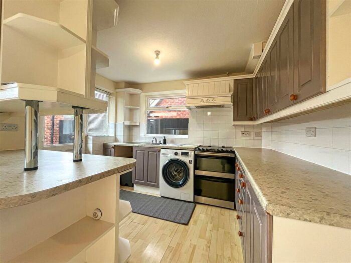 3 Bedroom Semi-Detached House For Sale In Wentworth Close, Daventry, NN11