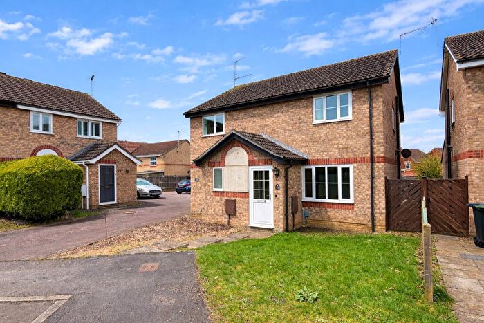 2 Bedroom Semi Detached House For Sale In Felton Way, Ely, Cambridgeshire, CB6
