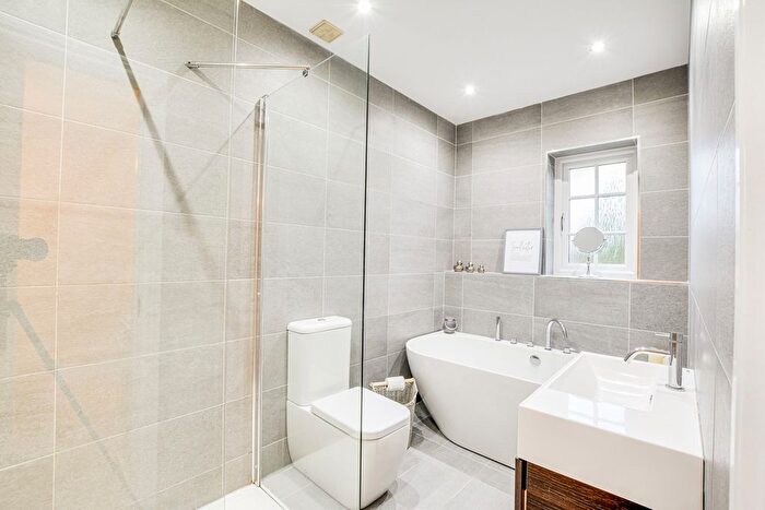 4 Bedroom Detached House To Rent In Orchard Avenue, Manchester, M28