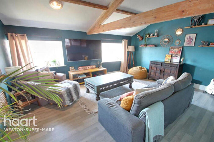 2 Bedroom Flat To Rent In Royal Crescent, Weston-super-mare, BS23