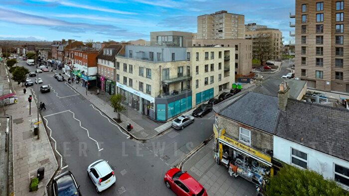 3 Bedroom Flat To Rent In Foster Street, London, NW4