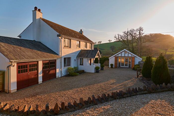 4 Bedroom Detached House For Sale In Denbury Green, Denbury, TQ12