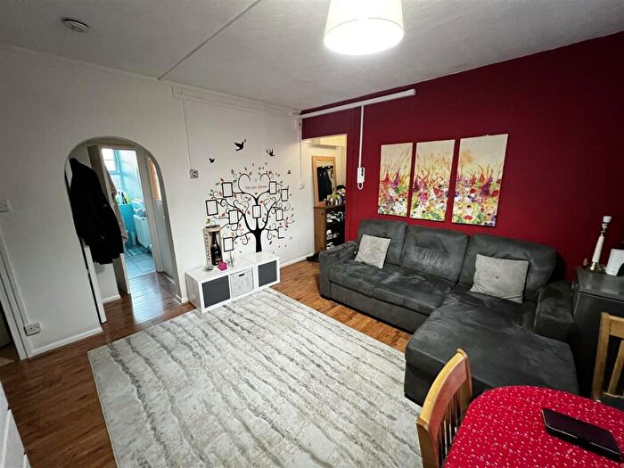 2 Bedroom Apartment To Rent In Orange Hill Road, Edgware, HA8