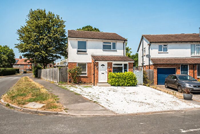 4 Bedroom Detached House For Sale In Ramsdell Close, Tadley, RG26