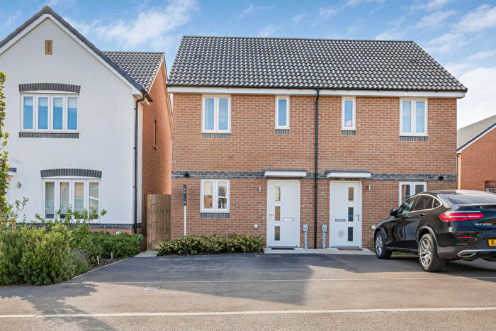2 Bedroom Semi-Detached House For Sale In Armstrong Avenue, Wantage, OX12
