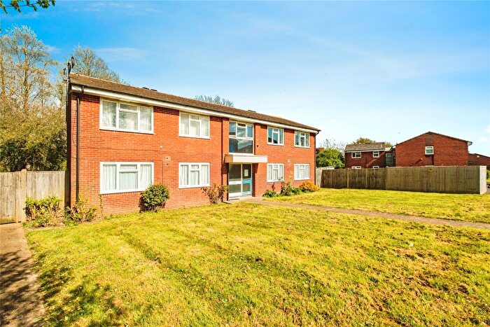 1 Bedroom Flat For Sale In Toomey Road, Steyning, West Sussex, BN44