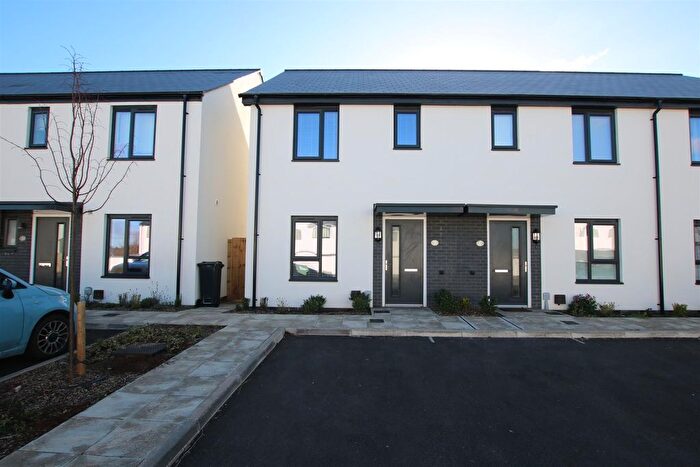 2 Bedroom End Of Terrace House To Rent In Jennings Gardens, Tithebarn, Exeter, EX1