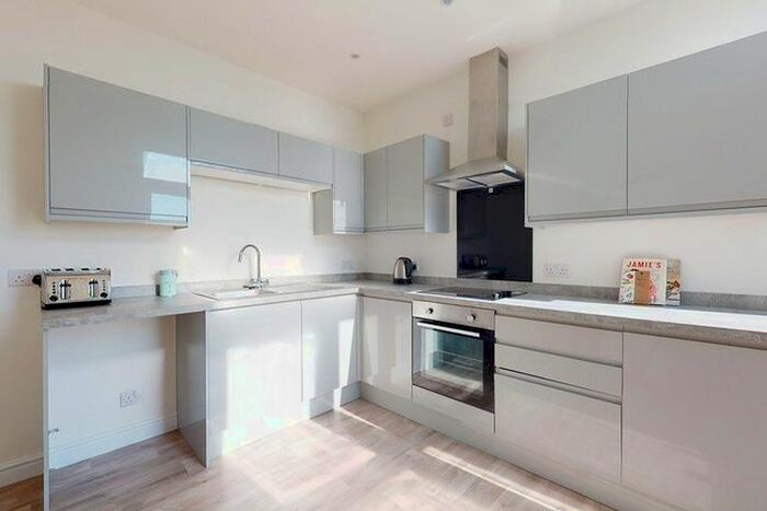 3 Bedroom Flat To Rent In Tudor Place, Blackpool, FY4